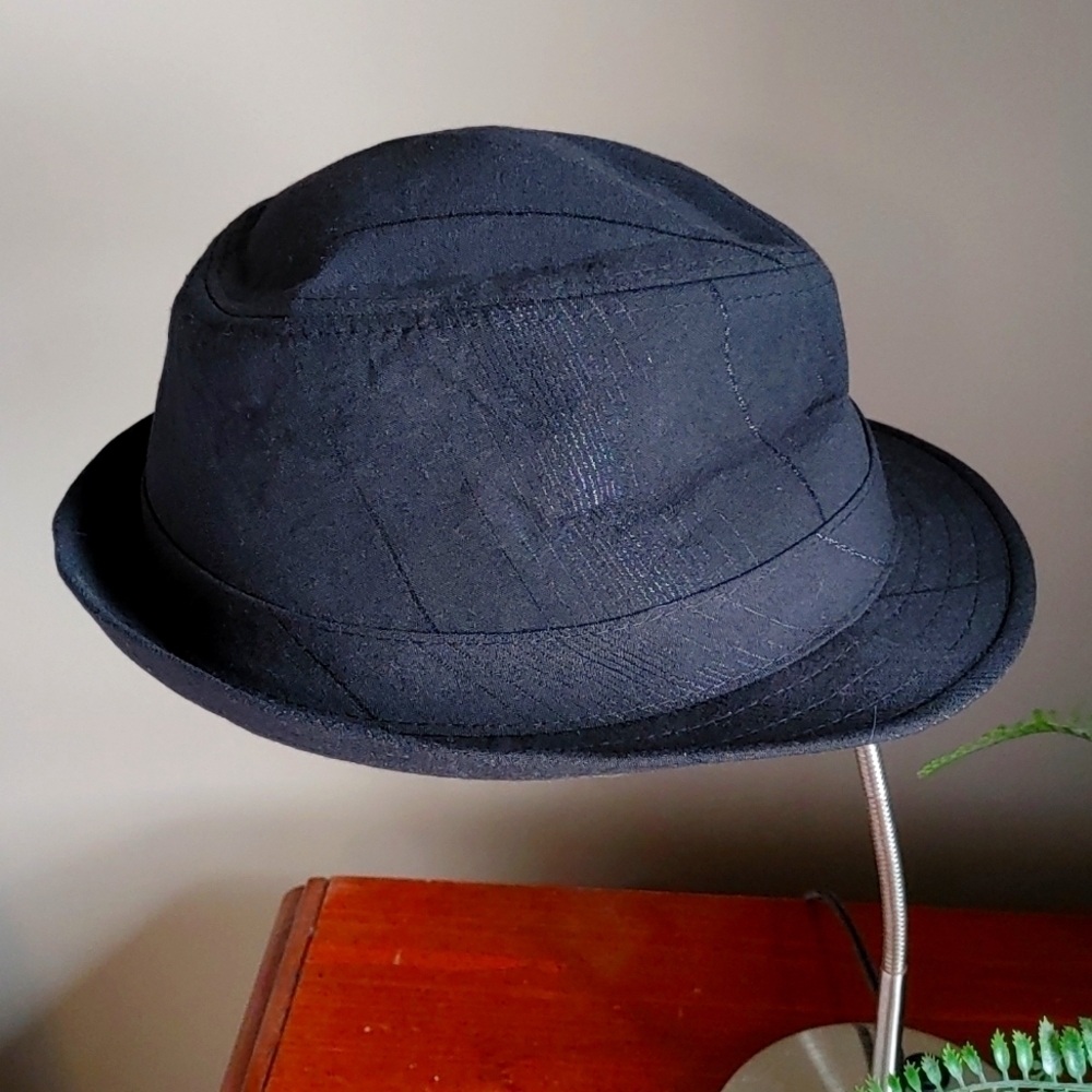 BLACK STRIPED PLAYBOY FEDORA - Picture 4 of 12